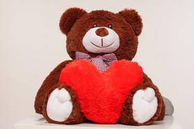 Плюшевый медведь с сердечком Yarokuz Джимми 90 см Шоколадный (YK0029) фото